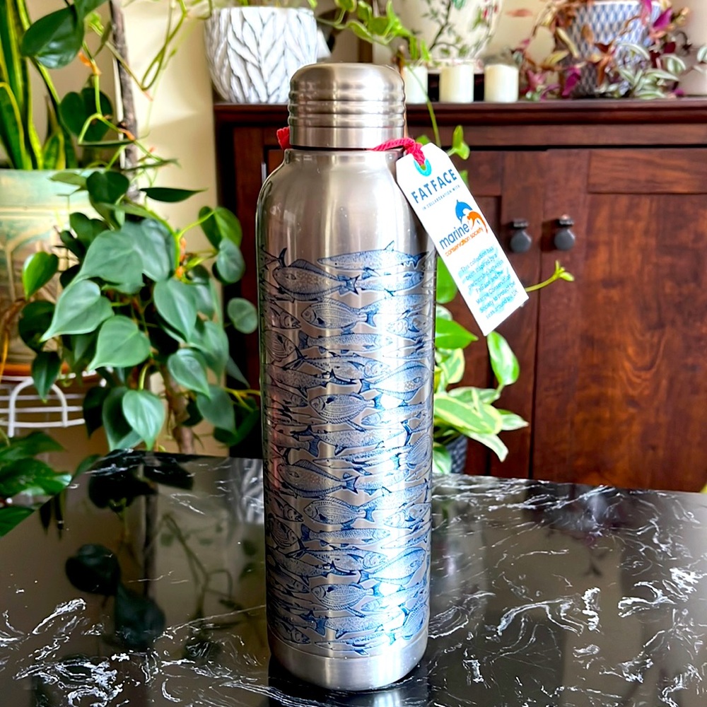 🩶Fat Face Fish Print 🐟 Water Bottle Marine Conservative Society- NWT